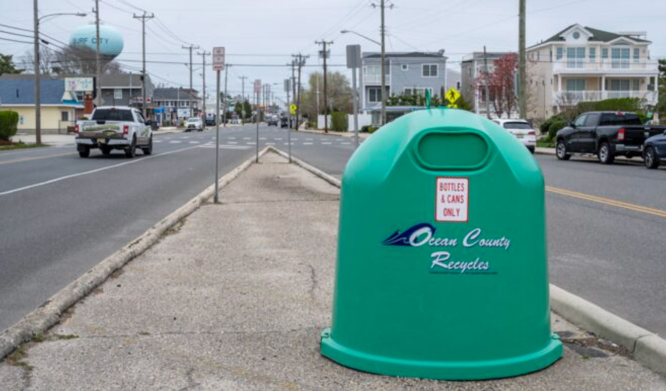 Fibrex Group - Igloo Recycling Container